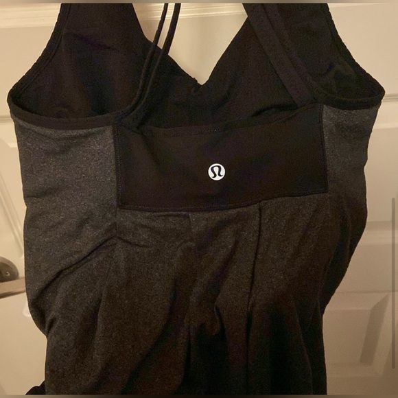 #207 Lululemon hot class tank size 4, PTP 15 - Picture 5 of 8